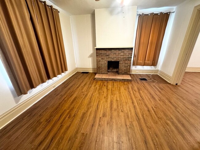 Photo - Welcome Home to 1101 Fredonia!