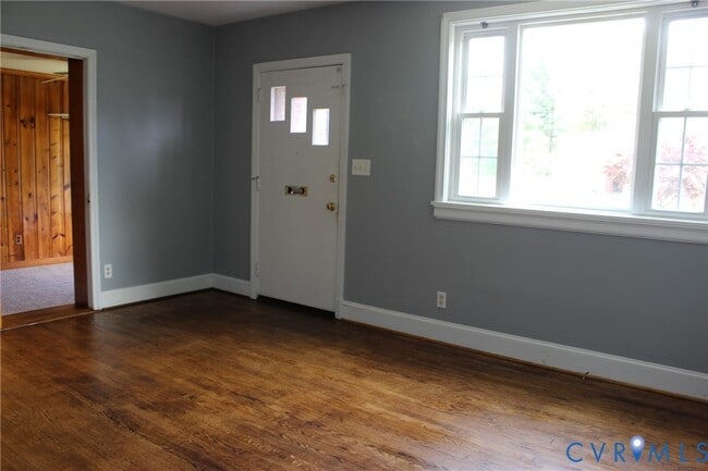 Photo - 2300 Farrand St