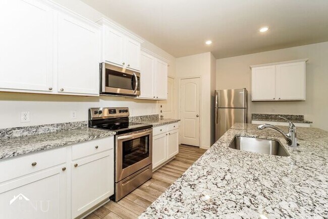 Photo - 2850 Citron Garden