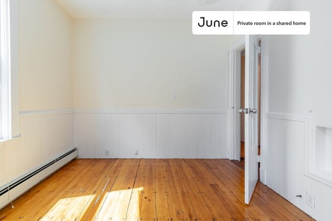 Photo - Room in Shared 4 bed/1.5 bath home Unidad D