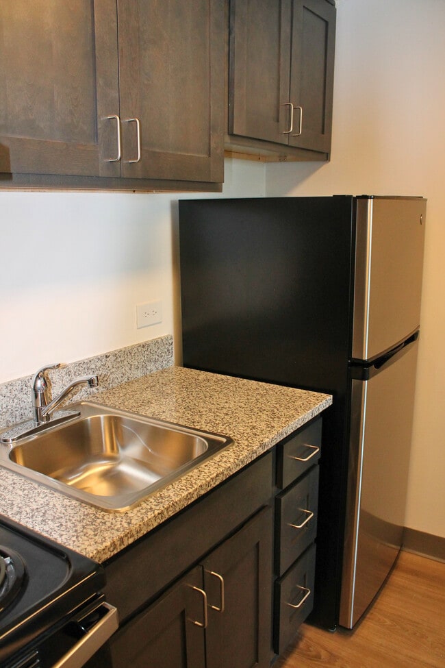 Photo - Columbine Towers