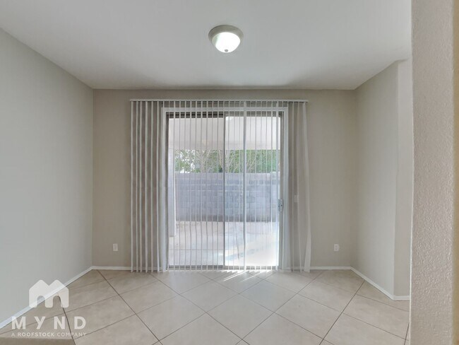 Photo - 2121 N 29th Pl