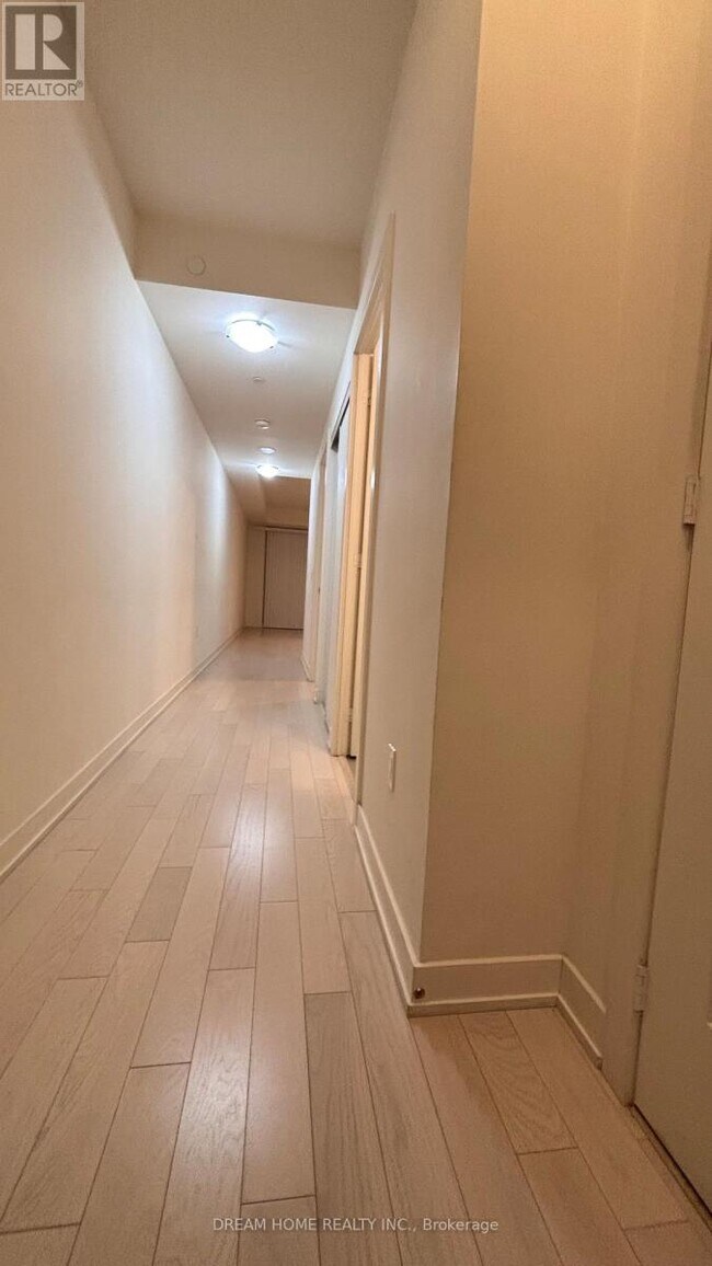 Photo - 330 Richmond St W Unité 816