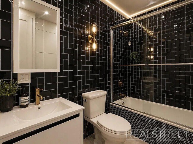 Photo - Starr Street Unidad 2L