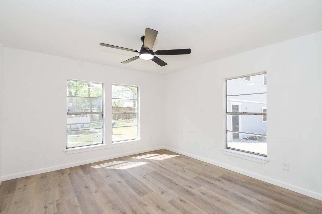 Photo - 211 W South St