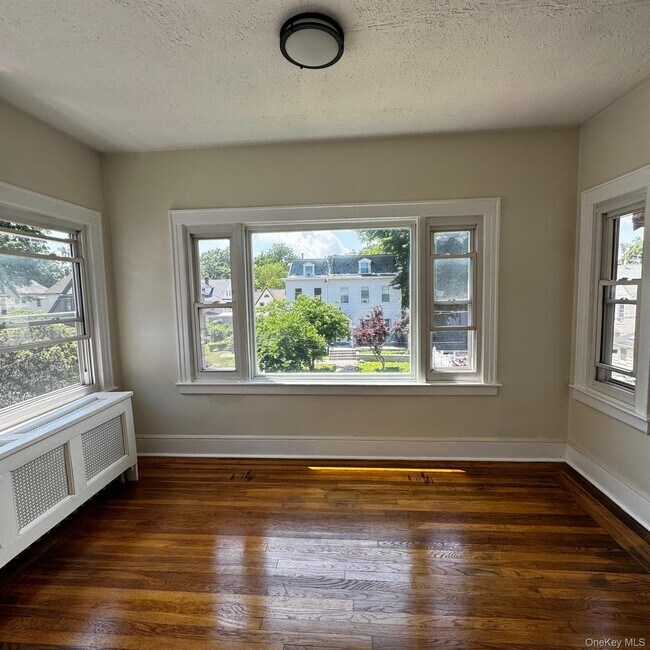 Photo - 247 Nuber Ave