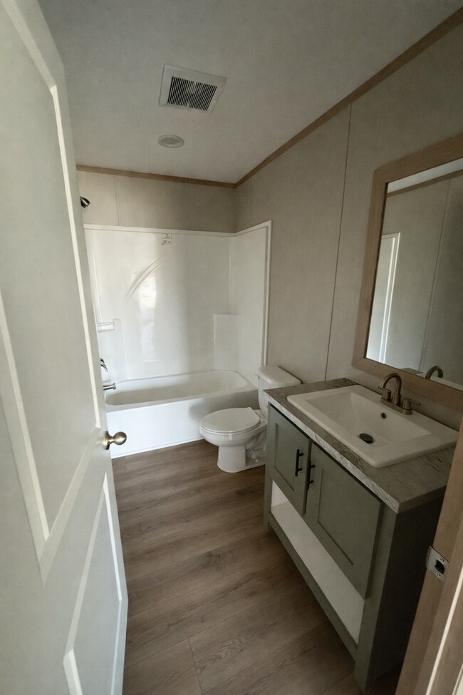 Photo - 48 Dusty Trail