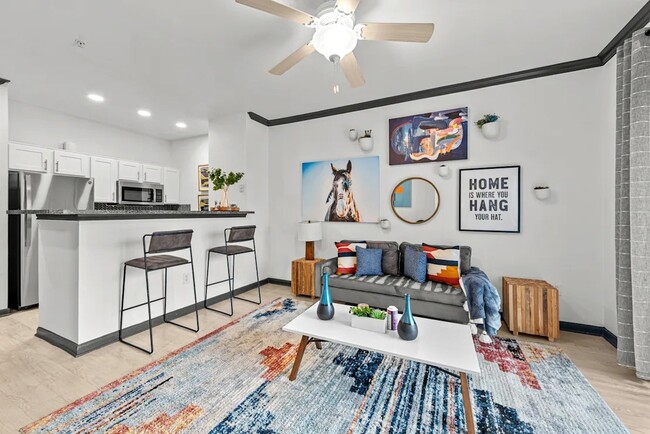 Building Photo - 7828 Pat Booker Rd Unit 1010 Rental