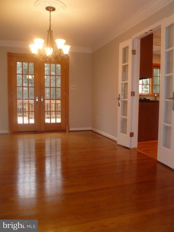 Photo - 7115 Warbler Ln