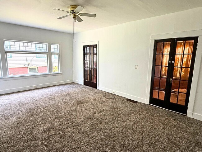 Building Photo - 43 Mill St Unit 1