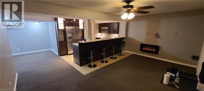 Photo - 77 Thames Wy