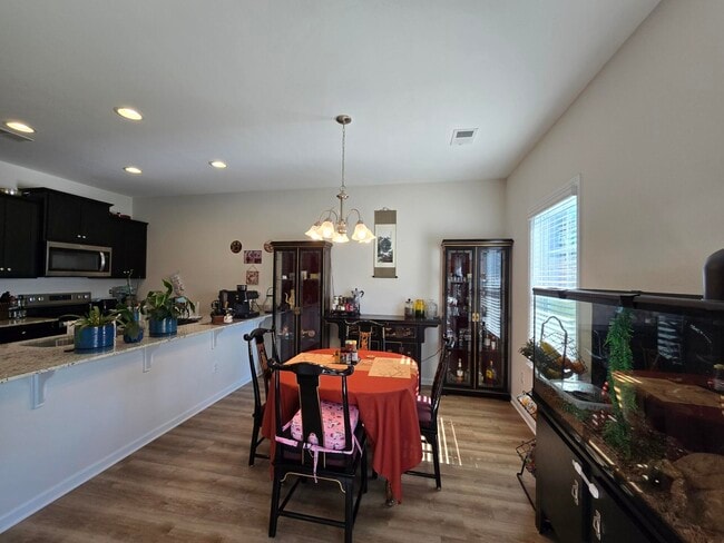 Photo - 1922 Flagpole Dr