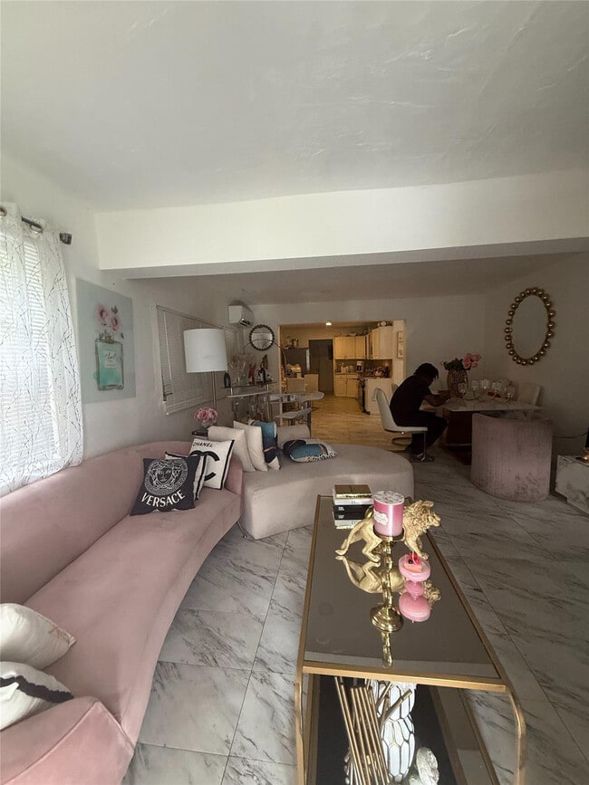 Photo - 6315 SW 32nd St