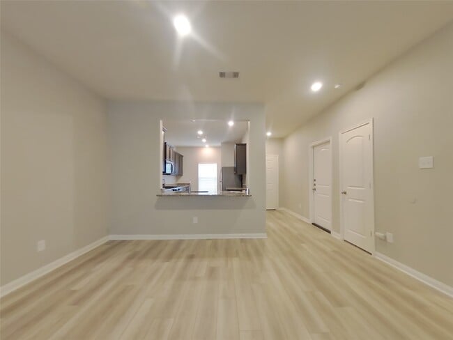 Photo - 23112 Shakespeare Dr