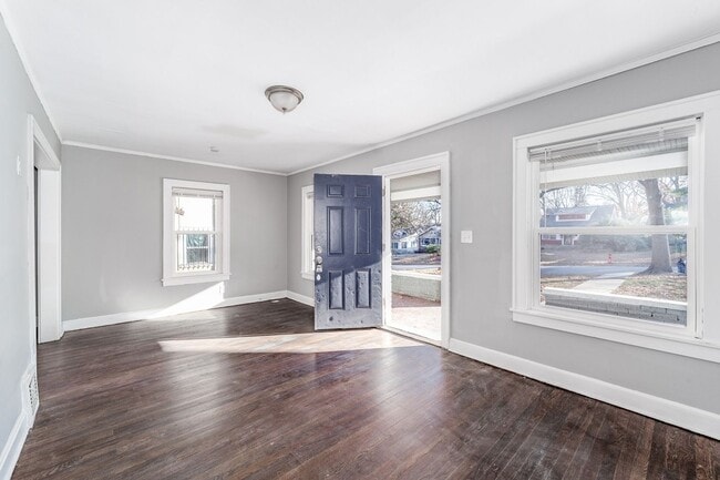 Building Photo - SEE IT NOW: Beautiful 3-Bedroom Home with ...