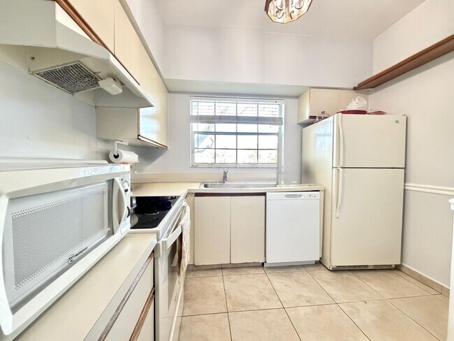 Photo - 651 Cypress Lake Blvd Unit M