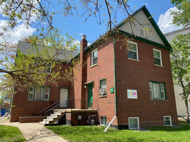 Building Photo - 203 S Wright Street Rental