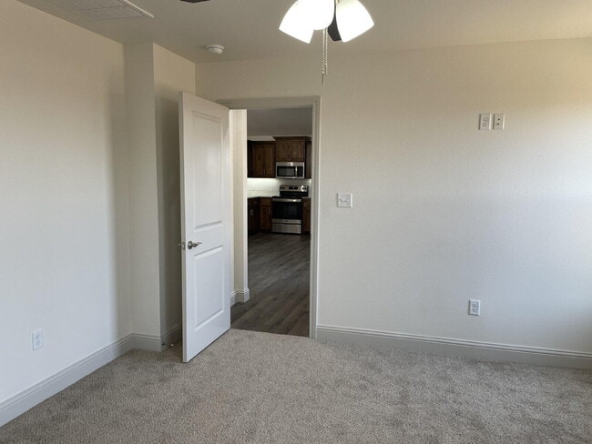 Photo - 7219 23rd St