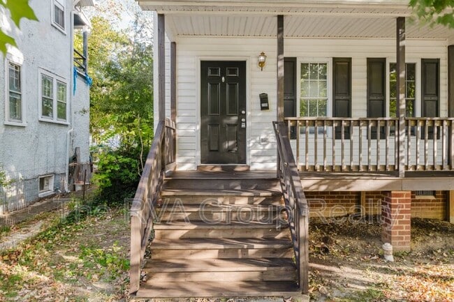 Photo - 2909 2nd Ave