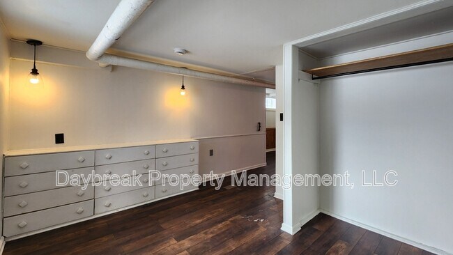 Photo - 1121 2nd Ave S