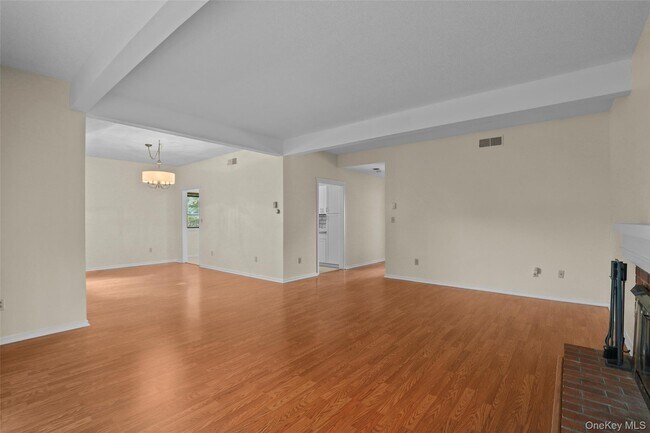 Photo - 205 Heritage Hills Unit B