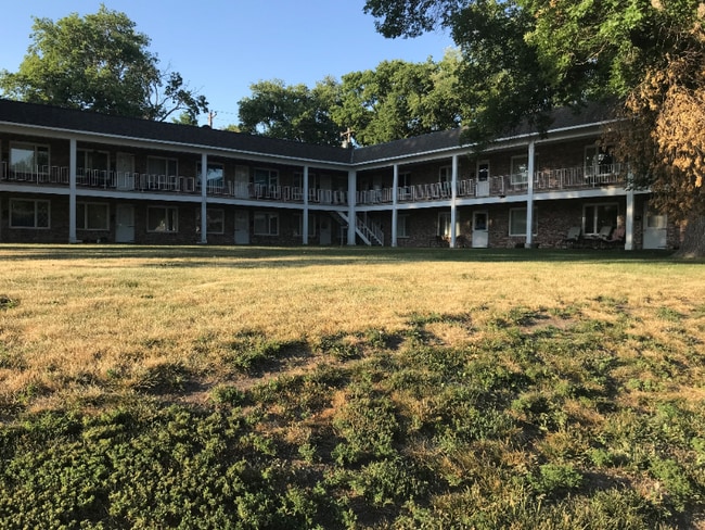 Building Photo - 905 5th St Rental