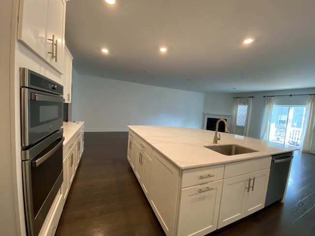 Photo - 3105 Aviator Ave