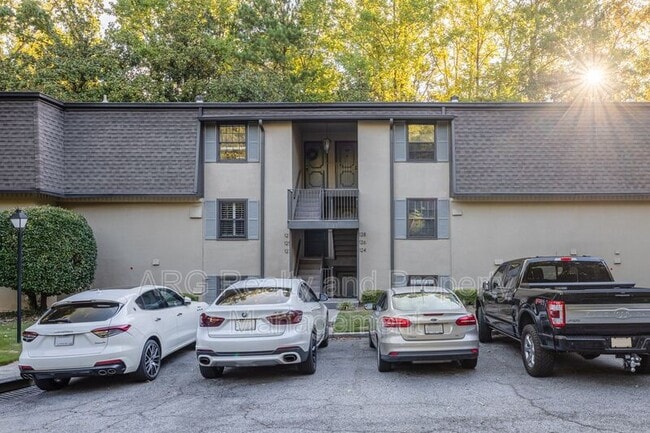 Building Photo - 128 Lablanc Way NW Rental
