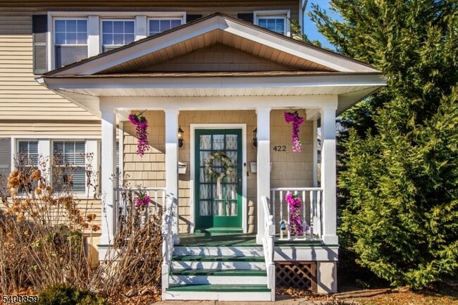 Photo - 422 Valley Rd Unit 1