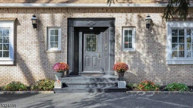 Photo - 89 East Dr
