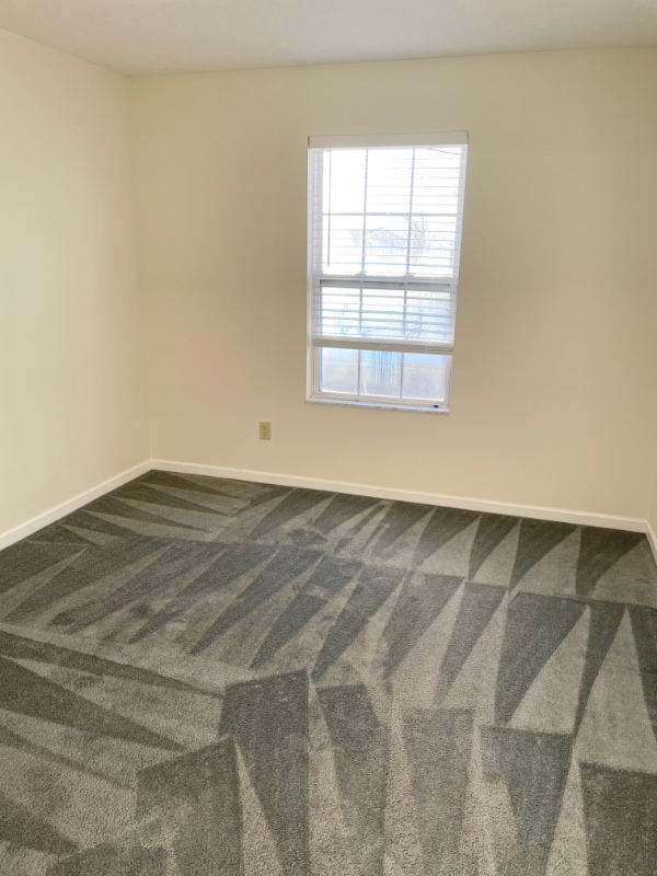 Photo - 7516 Swindon St