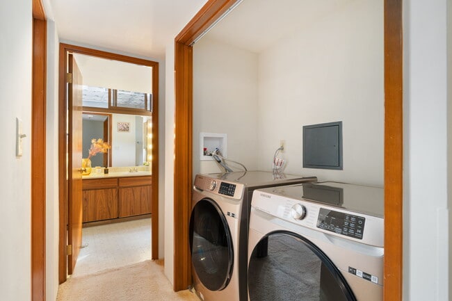 Photo - Country Club Plaza#307 Unit 1