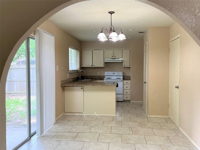 Photo - 2310 Dartmouth Dr
