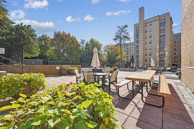 Photo - Ellicott House