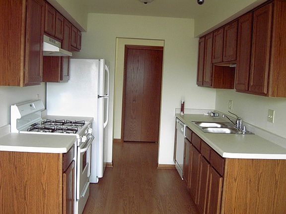 Photo - 2008 MacArthur Rd