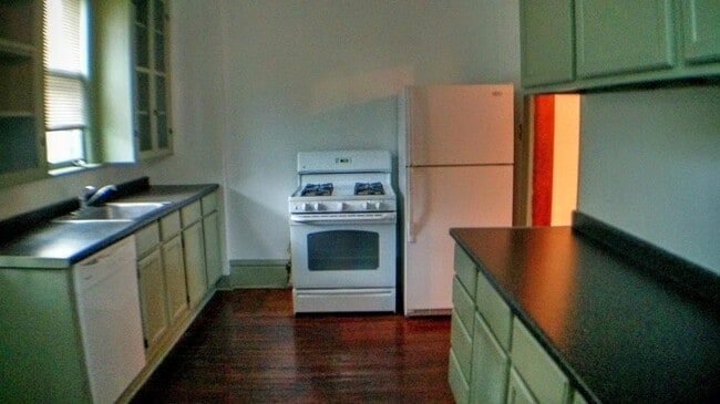 Photo - 339 W 6th Ave