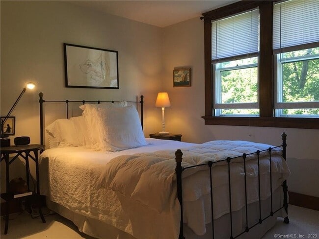 Photo - 14 New Preston Hill Rd