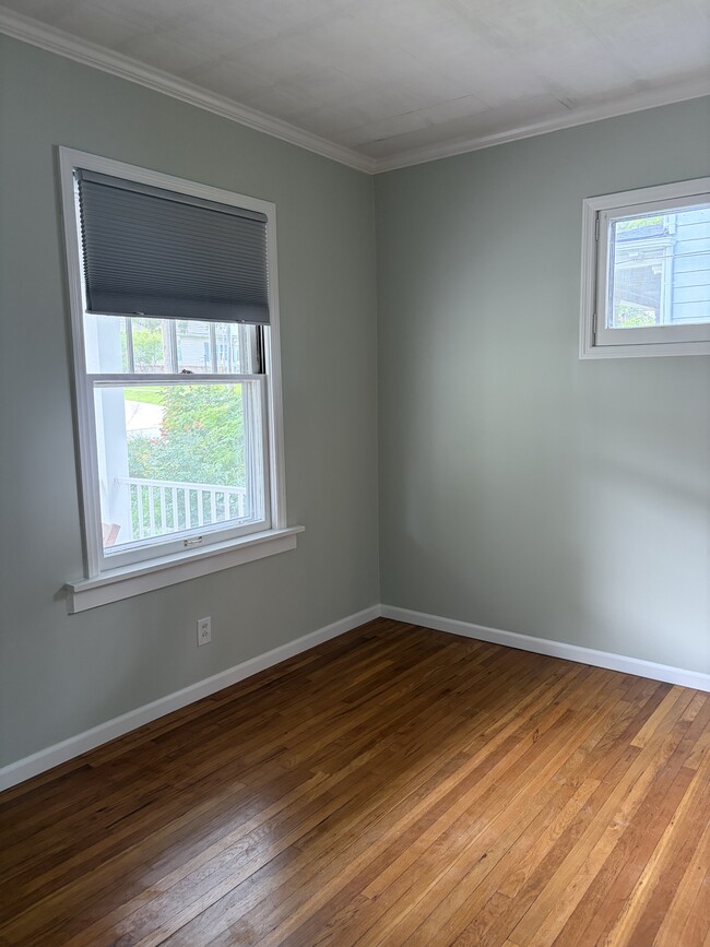 Photo - 225 Simmons Ave