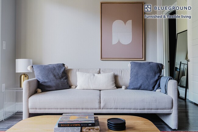 Photo - 3201 Esperanza Crossing Unidad FL4-ID286