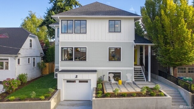 Photo - 421 N 63rd St