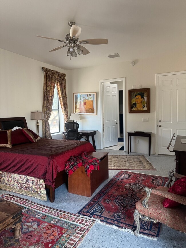 Photo - 15935 Mary Cir