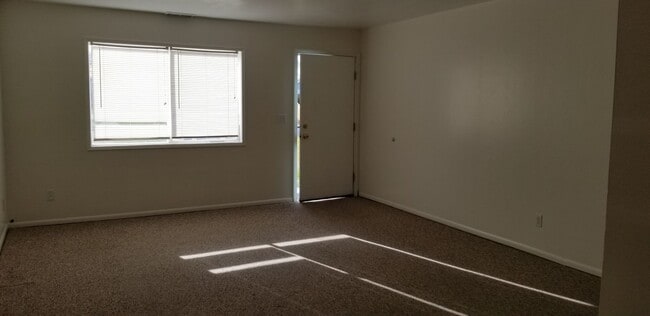 Photo - 1/2 OFF OCTOBER RENT