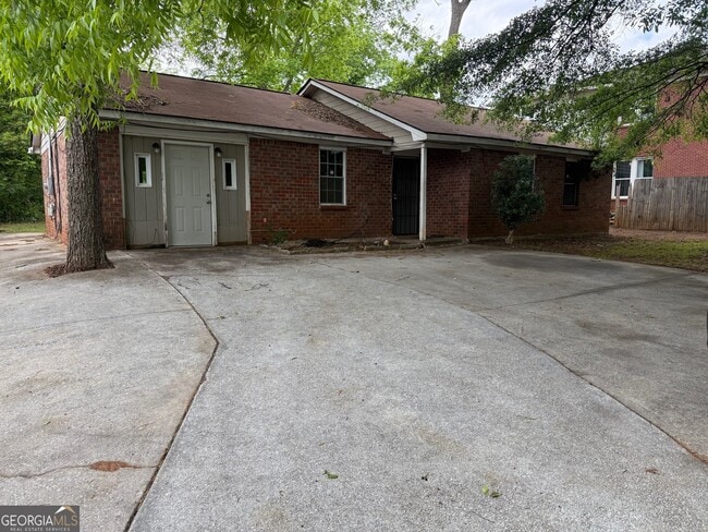 Building Photo - 7055 Swift St