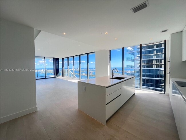 Photo - 700 NE 24th St Unit 5107