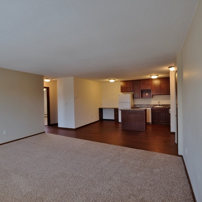 Photo - Pillsbury Avenue Apartments