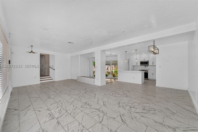 12140 NE Miami Pl