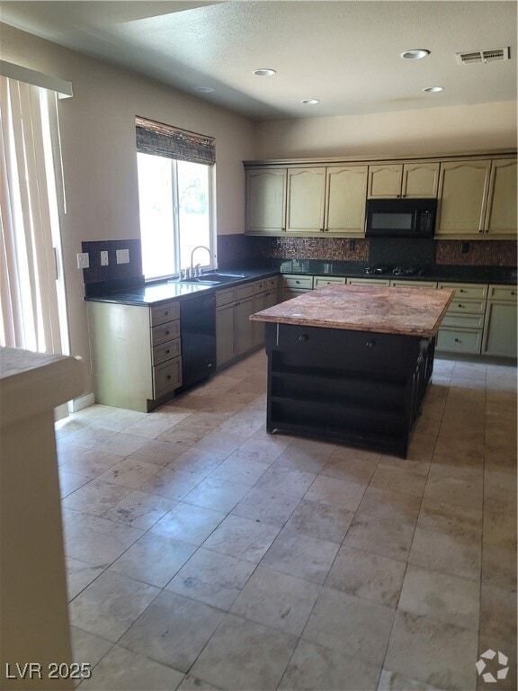 Building Photo - 1700 Ravanusa Dr Rental