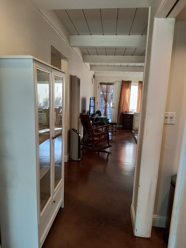 Photo - SHORT TERM RENTAL! Fully Furnished and Move In Ready!