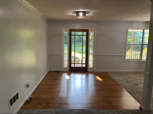Photo - 105 Timberland Dr