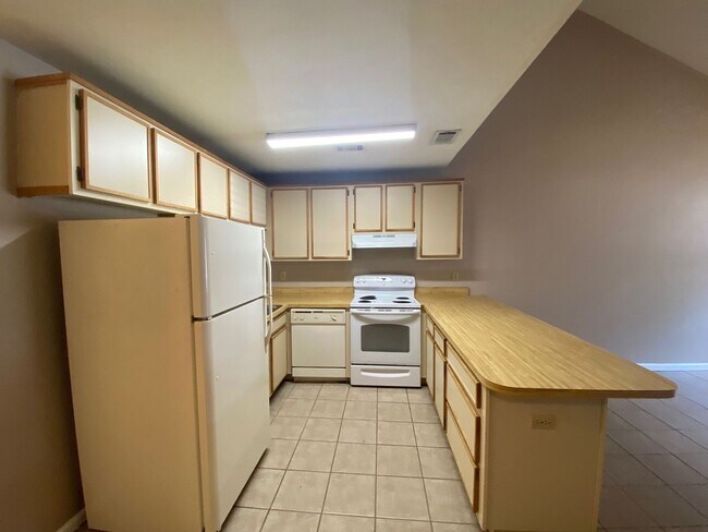 Photo - 1284 High Rd